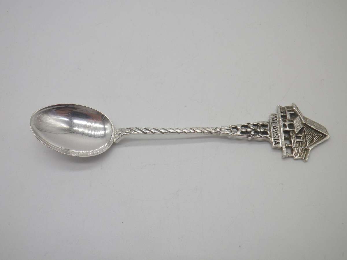 Sterling Silver FIGURAL Souvenir spoon, Malaysia. Traditional House 10.19 grams. 11cm long
