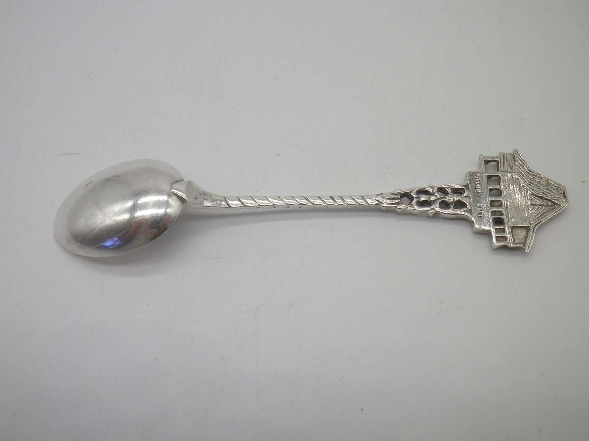 Sterling Silver FIGURAL Souvenir spoon, Malaysia. Traditional House 10.19 grams. 11cm long