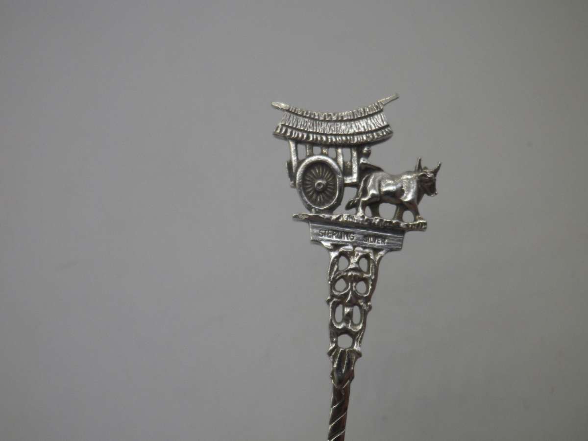 Sterling Silver FIGURAL Souvenir spoon, Malaysia. Bull Drawing cart. 11.2 grams. 11cm long