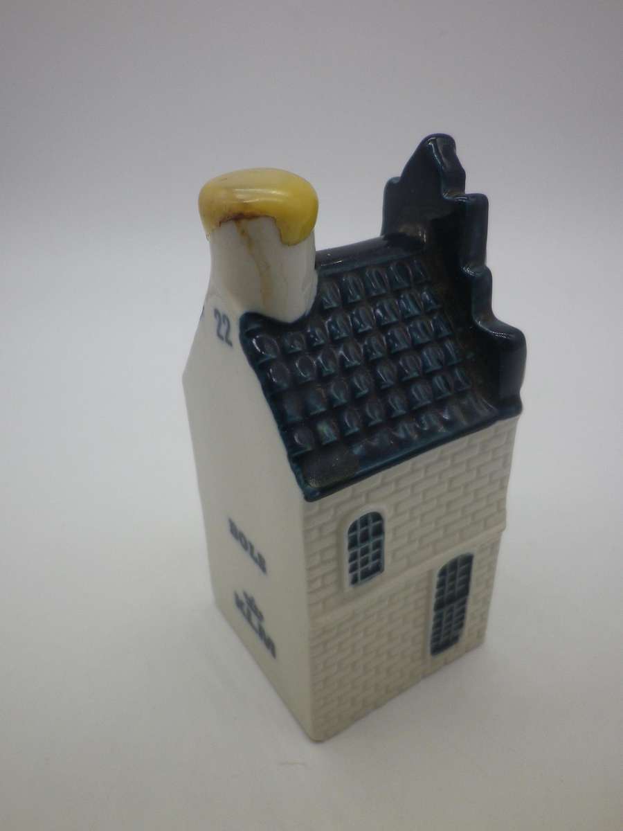 KLM Bols Delft Miniature house. no 22. Sealed with contents