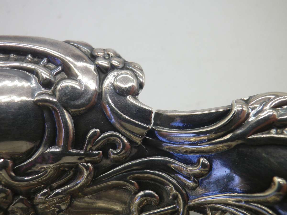 Hallmarked Sterling Silver pierced bon bon dish. Birmingham 1914. 13cm 30.6 g