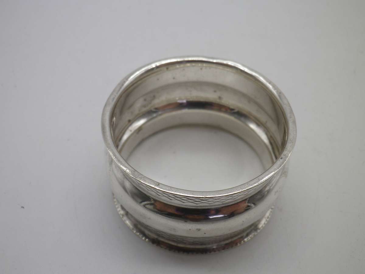 Hallmarked Sterling silver serviette ring Birmingham 1921 14 g 4x2.5 cm