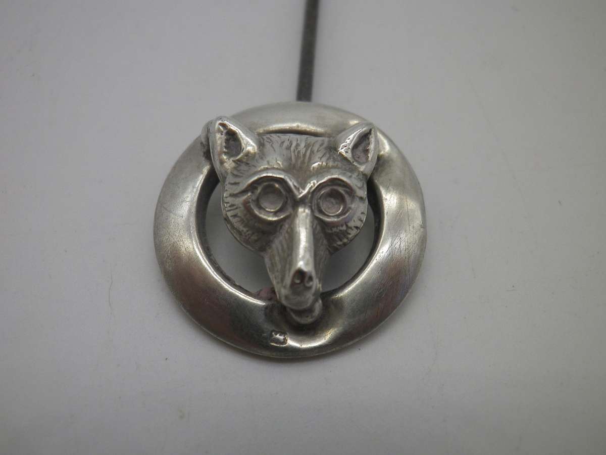 Edwardian 1910 Hallmarked silver FOX hat pin. Birmingham, Pearce & Thompson. Steel pin 12cm