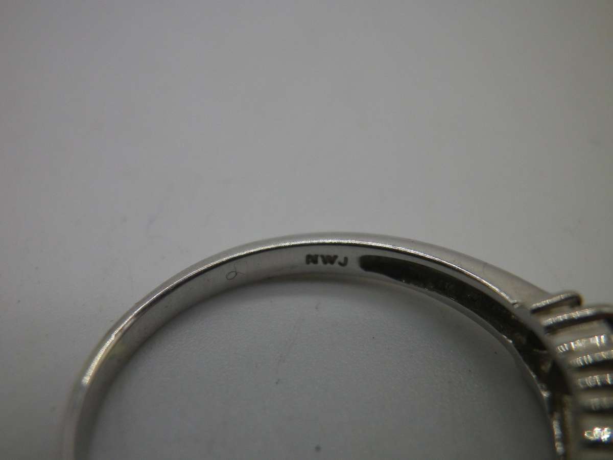 9ct White Gold & Tanzanite ring. NWJ Jewelers. Size: P 2.13 grams.