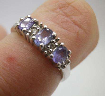 9ct White Gold & Tanzanite ring. NWJ Jewelers. Size: P 2.13 grams.