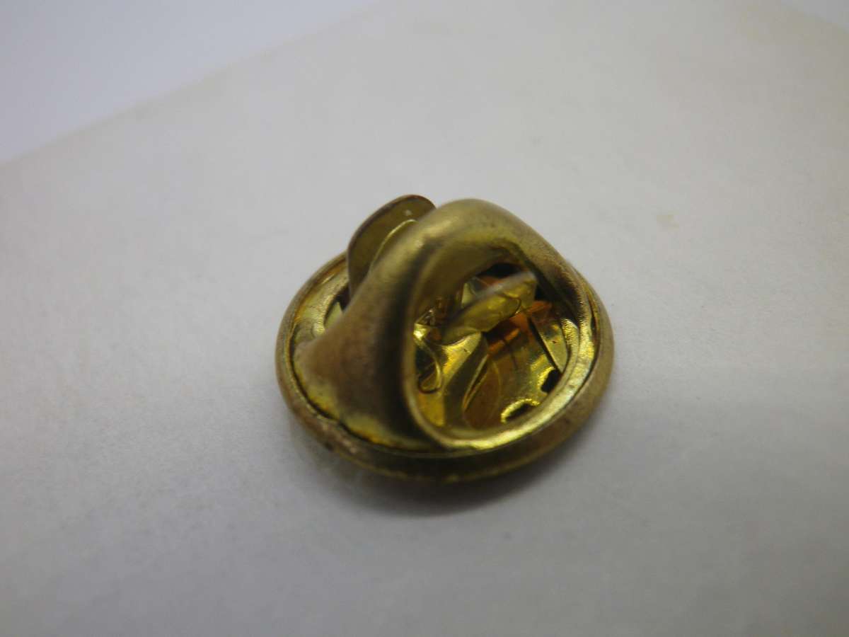 RARE 9ct gold & enamel Springbok RUGBY 1995 WORLD CUP lapel or scarf pin.  2.05gm.  2.4cm