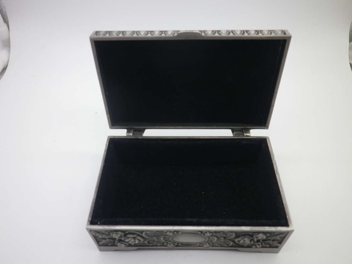 Nice Vintage Pewter Jewellery box with velvet lining.