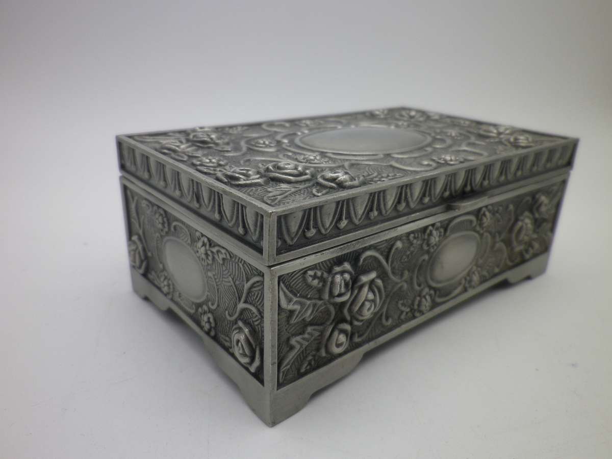 Nice Vintage Pewter Jewellery box with velvet lining.