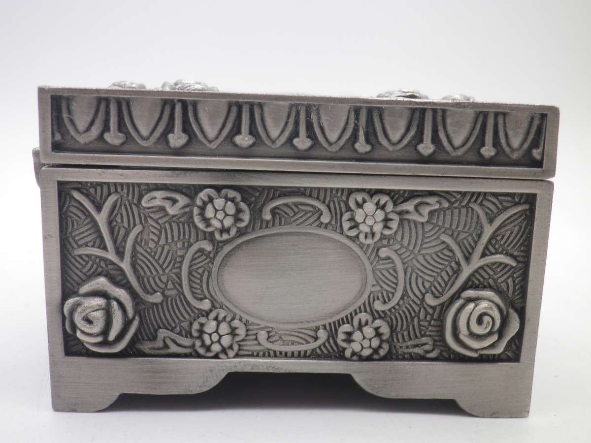 Nice Vintage Pewter Jewellery box with velvet lining.