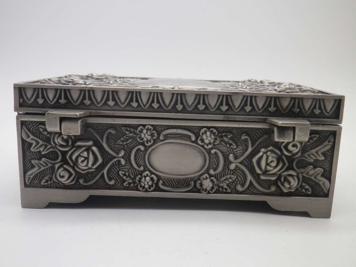 Nice Vintage Pewter Jewellery box with velvet lining.