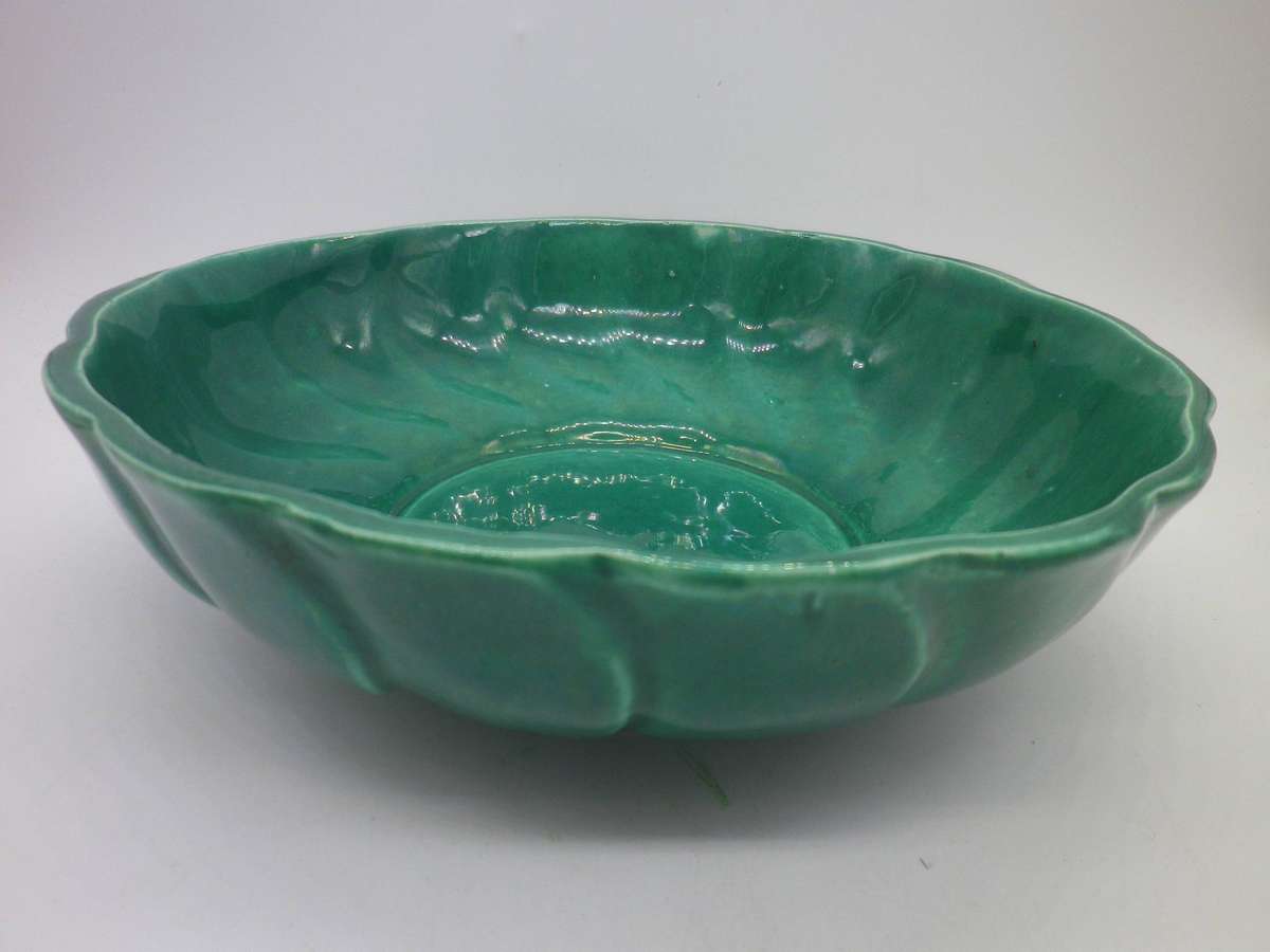 Vintage Mid Century Lucia Ware green round bowl. No 6406 20.5cm