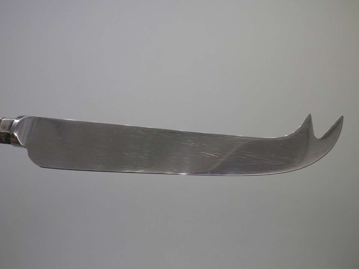 HALLMARKED Silver handle Cheese Knife. Sheffield Stainless blade. Sheffield 1991 20.5cm