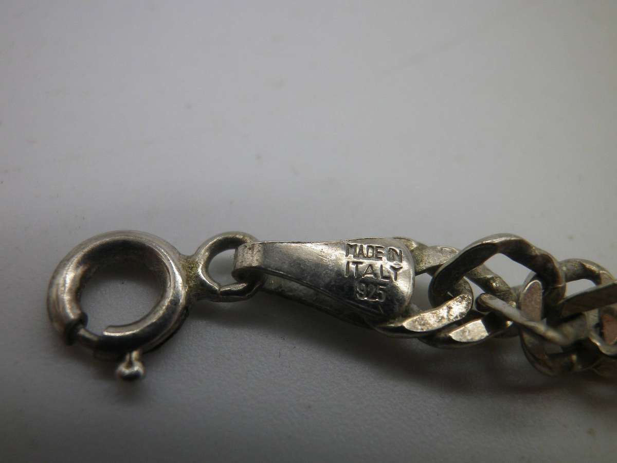 Vintage Sterling Silver bracelet. Made in Italy. 17.5cm 5.21g
