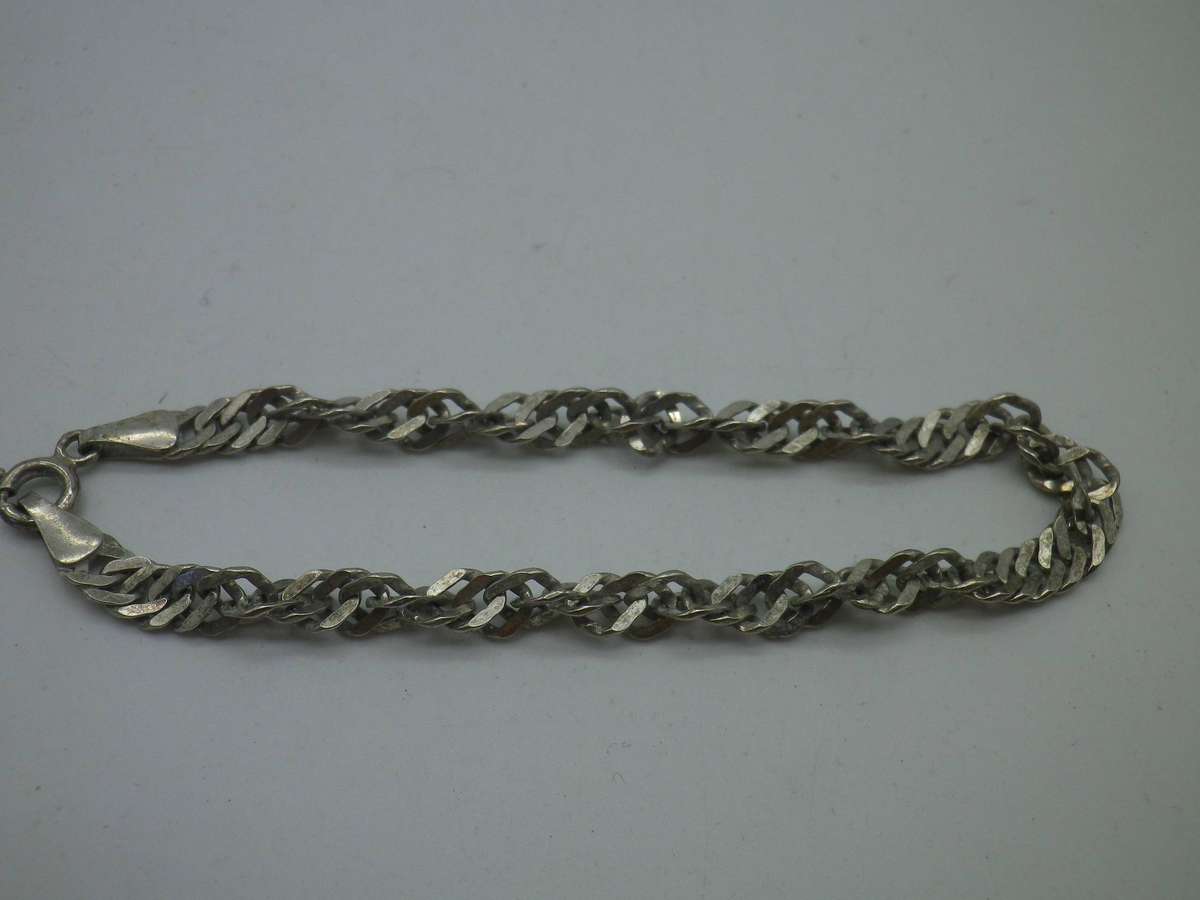 Vintage Sterling Silver bracelet. Made in Italy. 17.5cm 5.21g