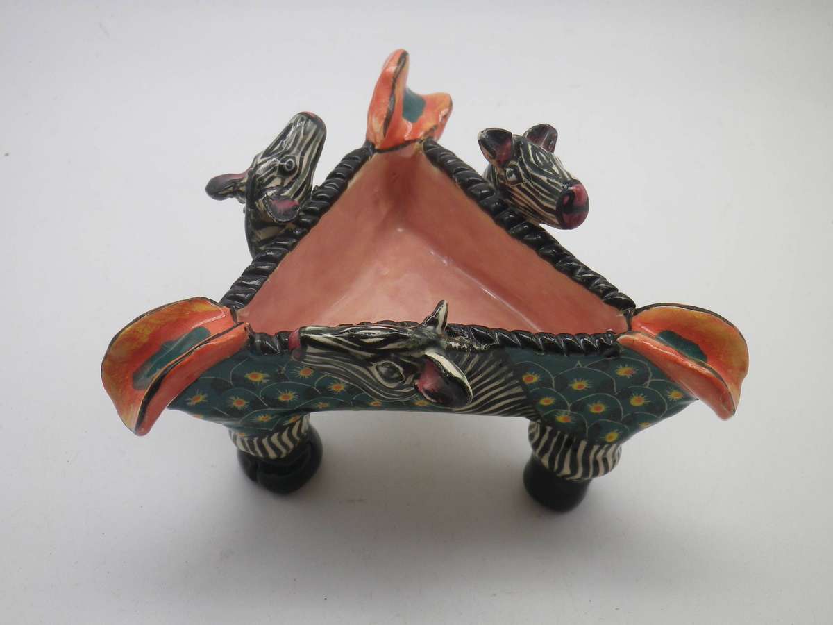 ARDMORE STUDIO small triangular Zebra bowl. 2001. Made by Constance, Painted by Happy