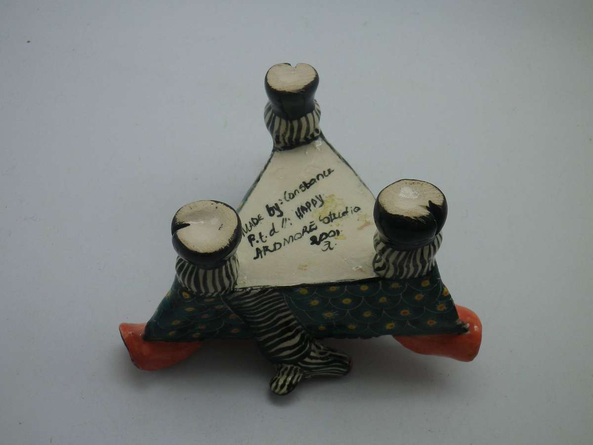 ARDMORE STUDIO small triangular Zebra bowl. 2001. Made by Constance, Painted by Happy
