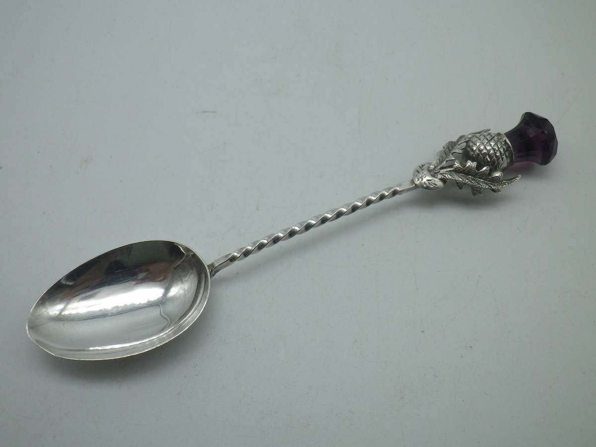 Antique Sterling Silver Thistle Spoon. Birmingham, 1901. 10.5cm 10.7g