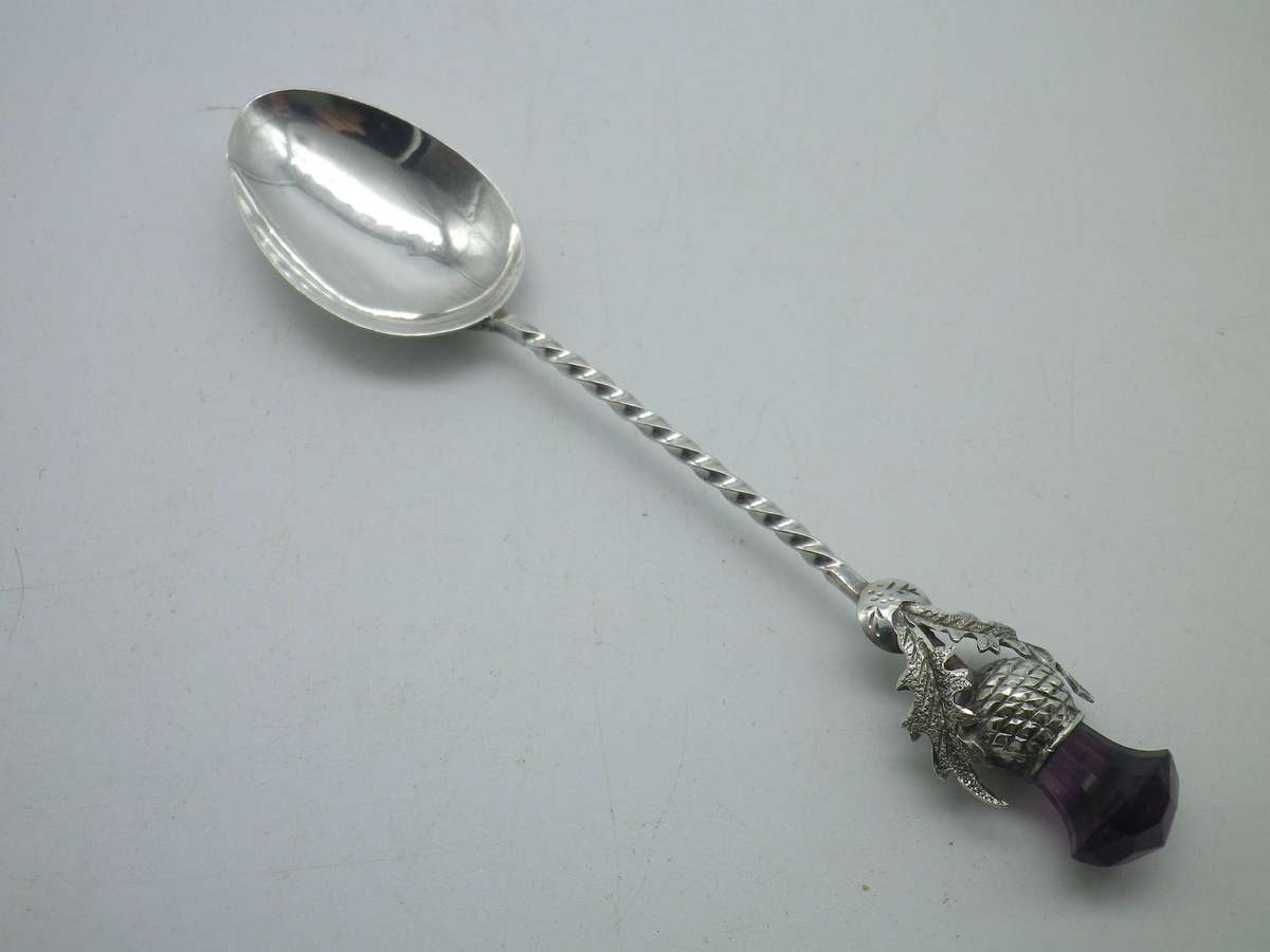 Antique Sterling Silver Thistle Spoon. Birmingham, 1901. 10.5cm 10.7g