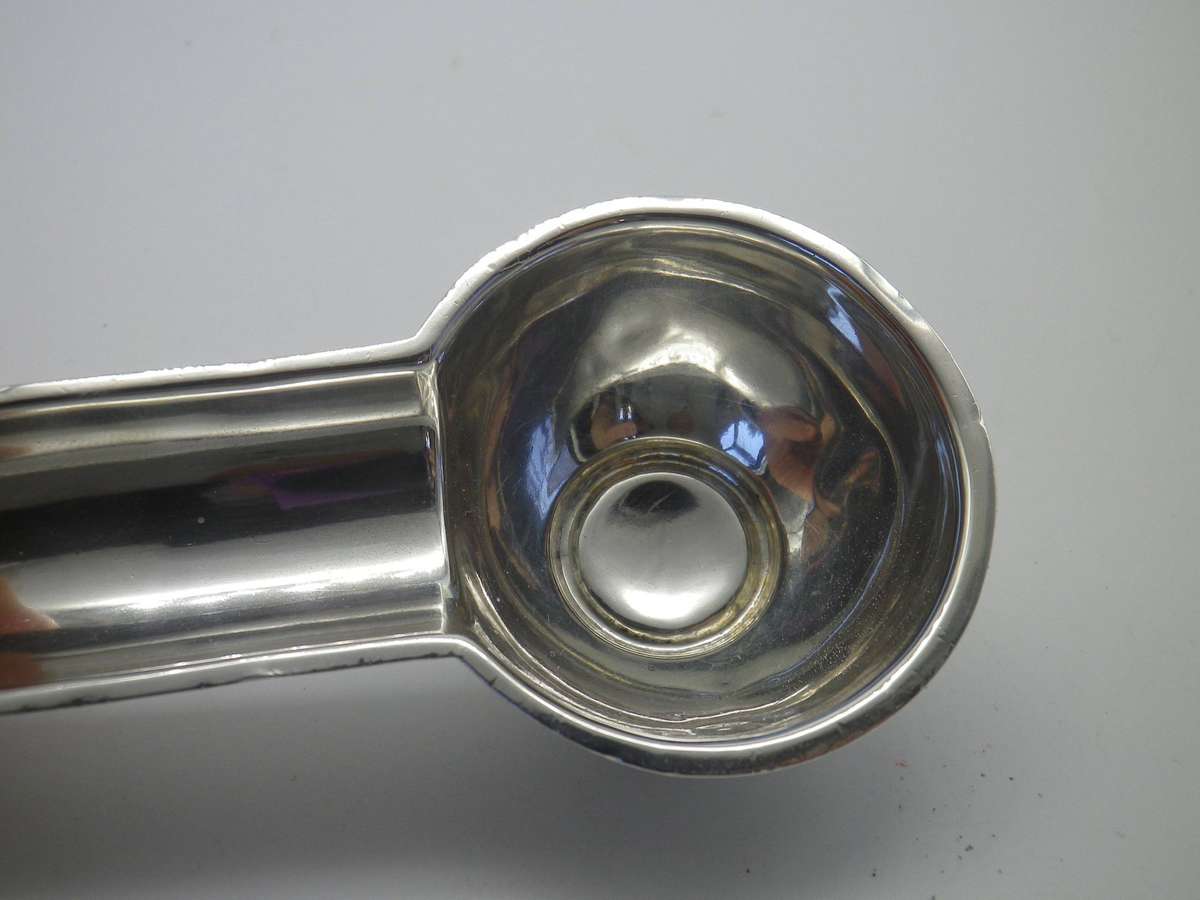 Hallmarked Sterling Silver Cigar Rest. Chester 1910. Pringle & Sons. 9.4 x 4.7cm 31.2g RARE!!!