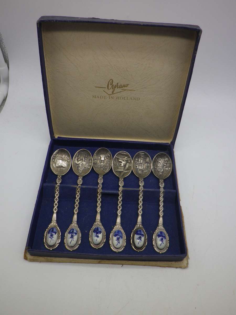 Vintage EPNS spoons with BLUE DELFT Ceramic Windmill inset. Cyrano, Made in Holland. Boxed