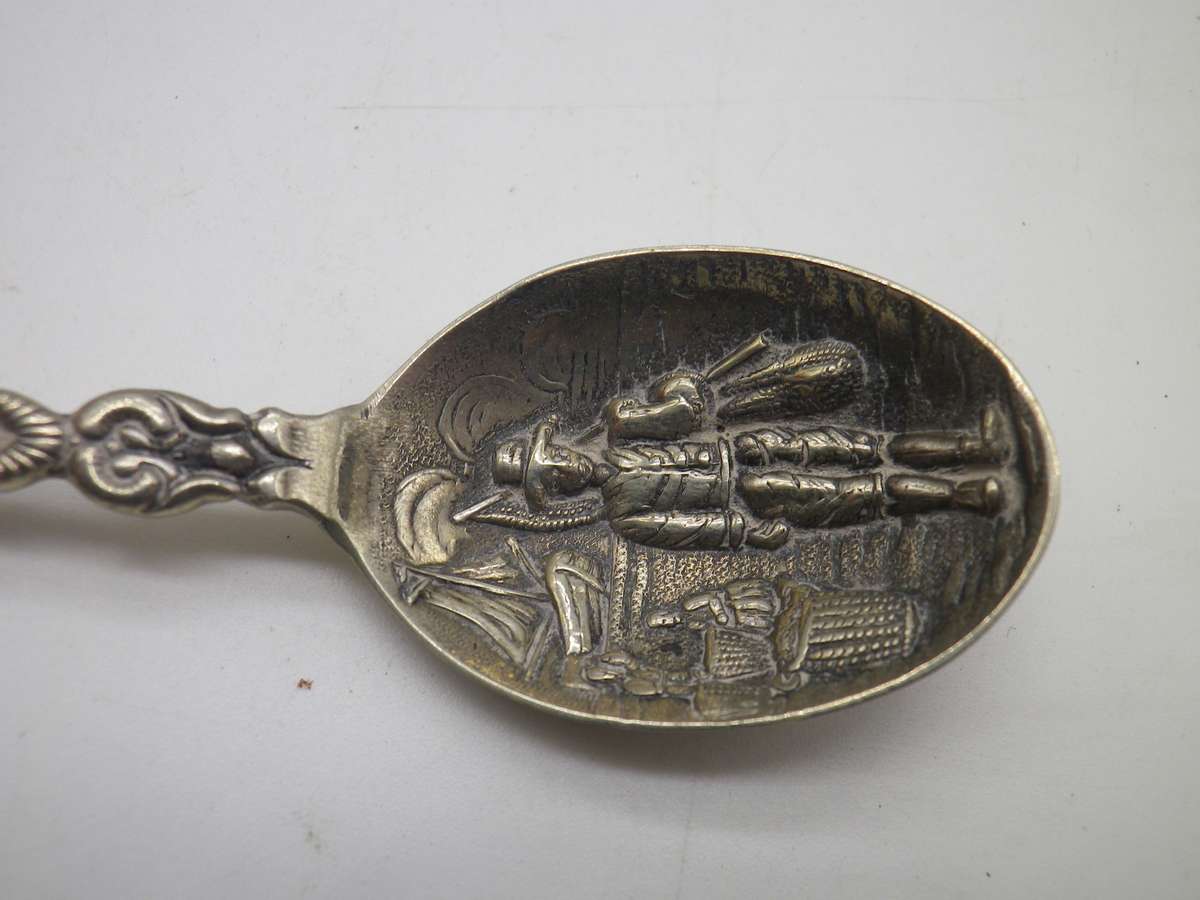 Vintage EPNS spoons with BLUE DELFT Ceramic Windmill inset. Cyrano, Made in Holland. Boxed