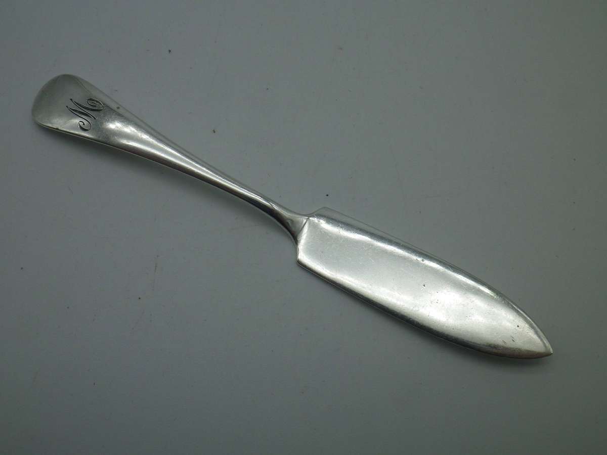Hallmarked SILVER Pate Knife. Birmingham 1902 Levi & Salaman. 9.12 g.  10cm