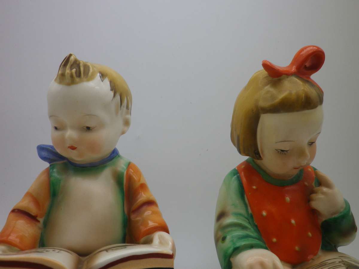 Pair Porcelain Vintage BOOKENDS - little boy & girl reading. Japan Hummel Reproduction 15x12x10cm