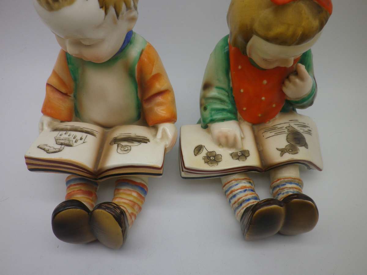 Pair Porcelain Vintage BOOKENDS - little boy & girl reading. Japan Hummel Reproduction 15x12x10cm