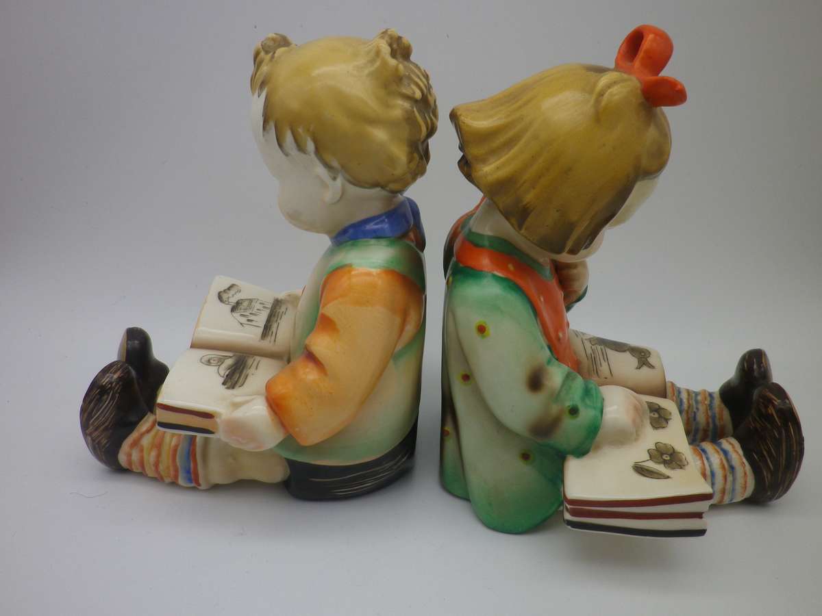 Pair Porcelain Vintage BOOKENDS - little boy & girl reading. Japan Hummel Reproduction 15x12x10cm