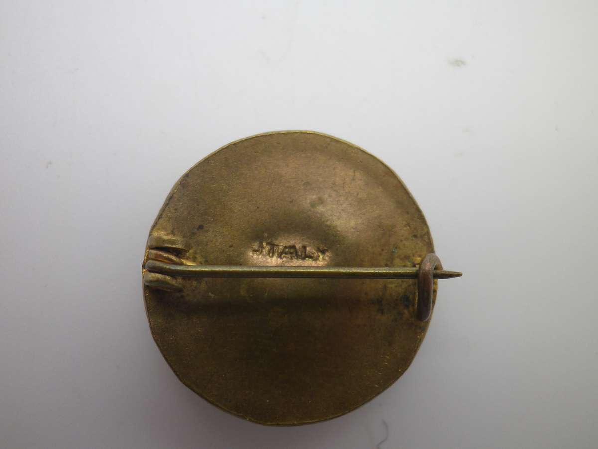 Dainty MICRO MOSAIC brooch made in Italy. Gold tone metal. 2cm