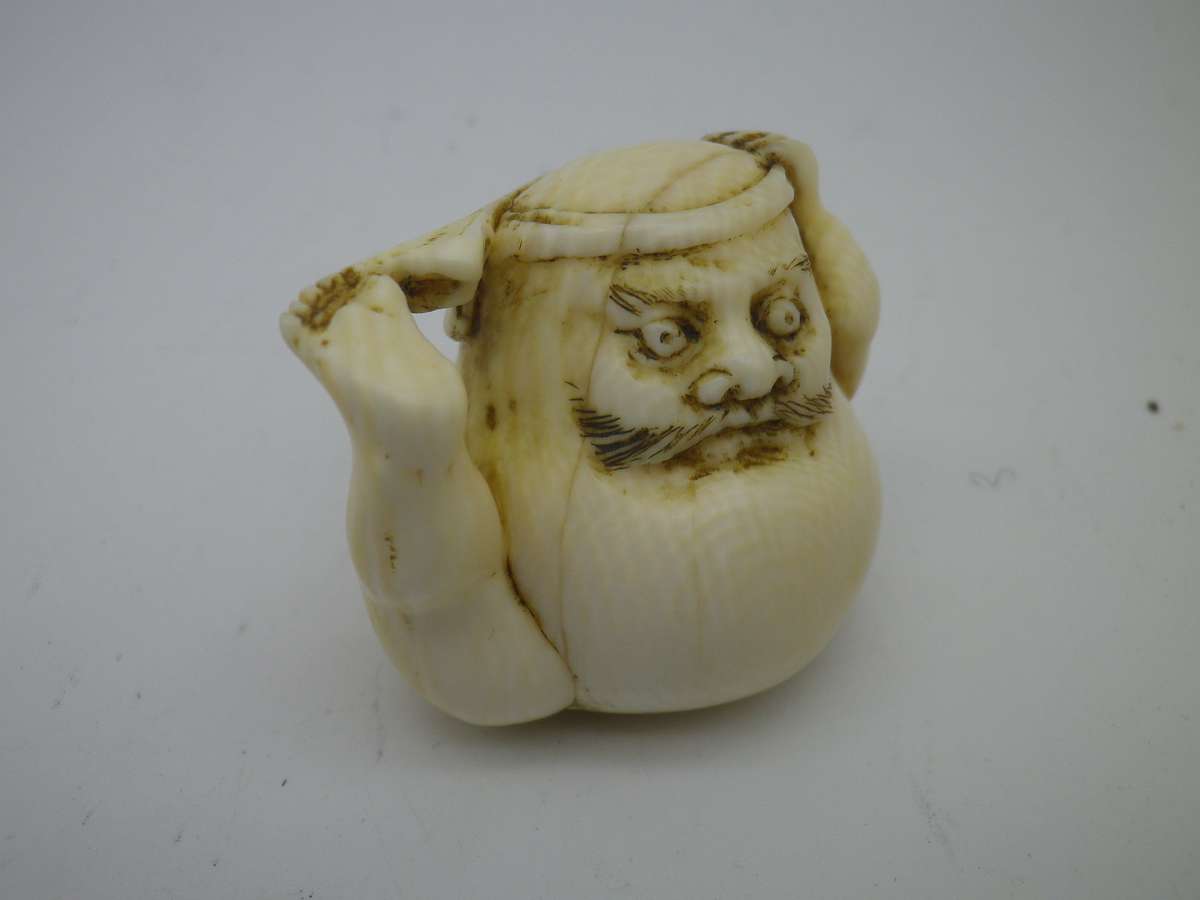 Rare Vintage SIGNED Japanese DARUMA Carved Netsuke. Very Unusual.