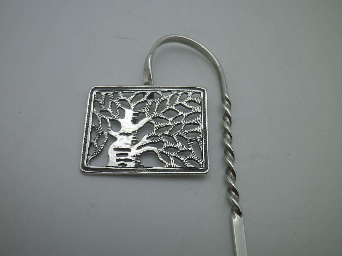 Sterling Silver Bookmark.  14.5cm long. 5.40g