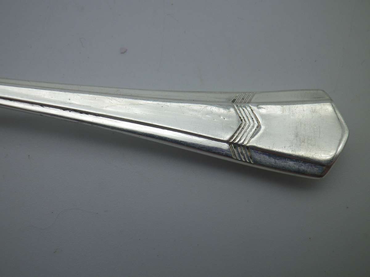 Nice set of EPNS Vintage Silver plated fruit spoons. 13cm