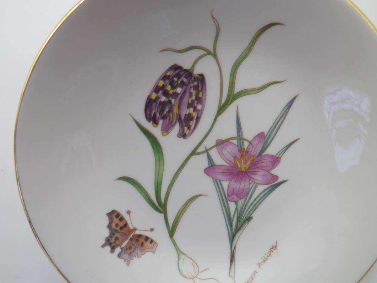 Butterflies & Flowers! Beautiful Pair round fine bone china pin dishes. Royal Kendal, England 12.5cm
