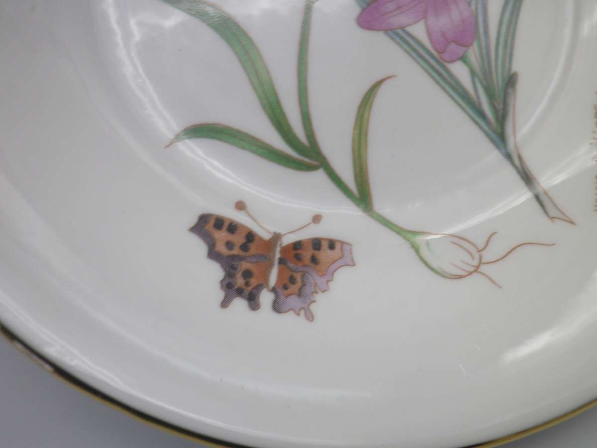 Butterflies & Flowers! Beautiful Pair round fine bone china pin dishes. Royal Kendal, England 12.5cm