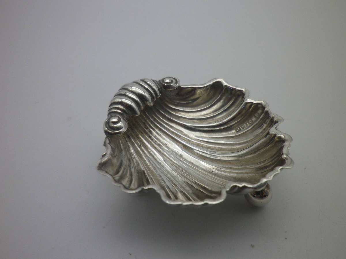 Antique Hallmarked Silver Small Shell dish. Birmingham, 1902. William Aitken. 10.61g