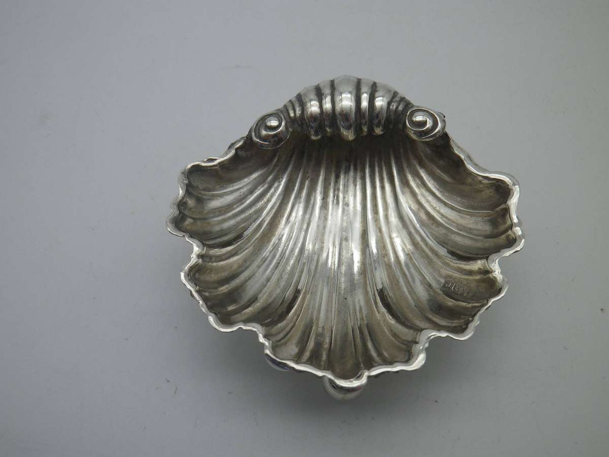 Antique Hallmarked Silver Small Shell dish. Birmingham, 1902. William Aitken. 10.61g