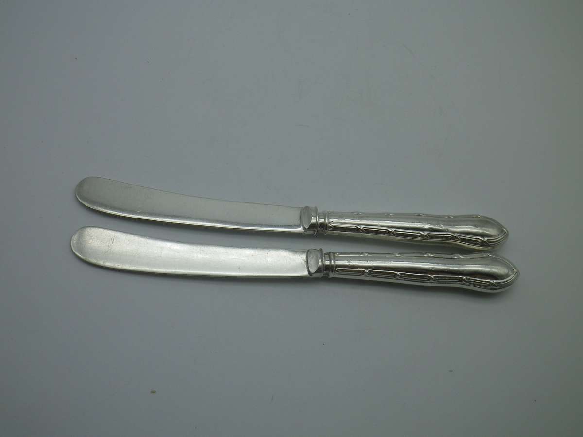 Pair Antique Sterling Silver Butter knives. Sheffield, 1921. Frederick C Asman & Co.