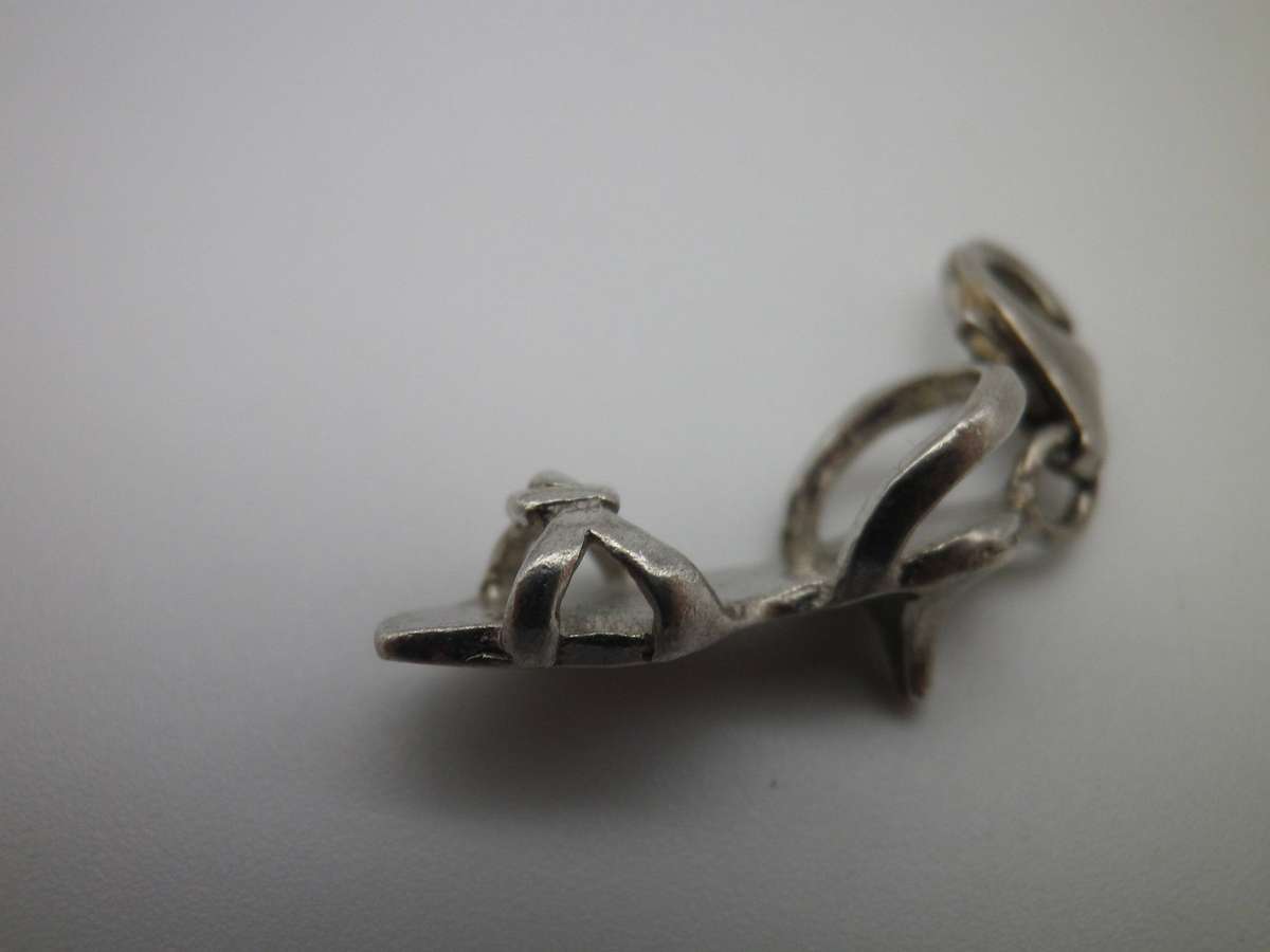 Cute Sterling Silver Vintage SHOE charm. 2cm. 1.73g