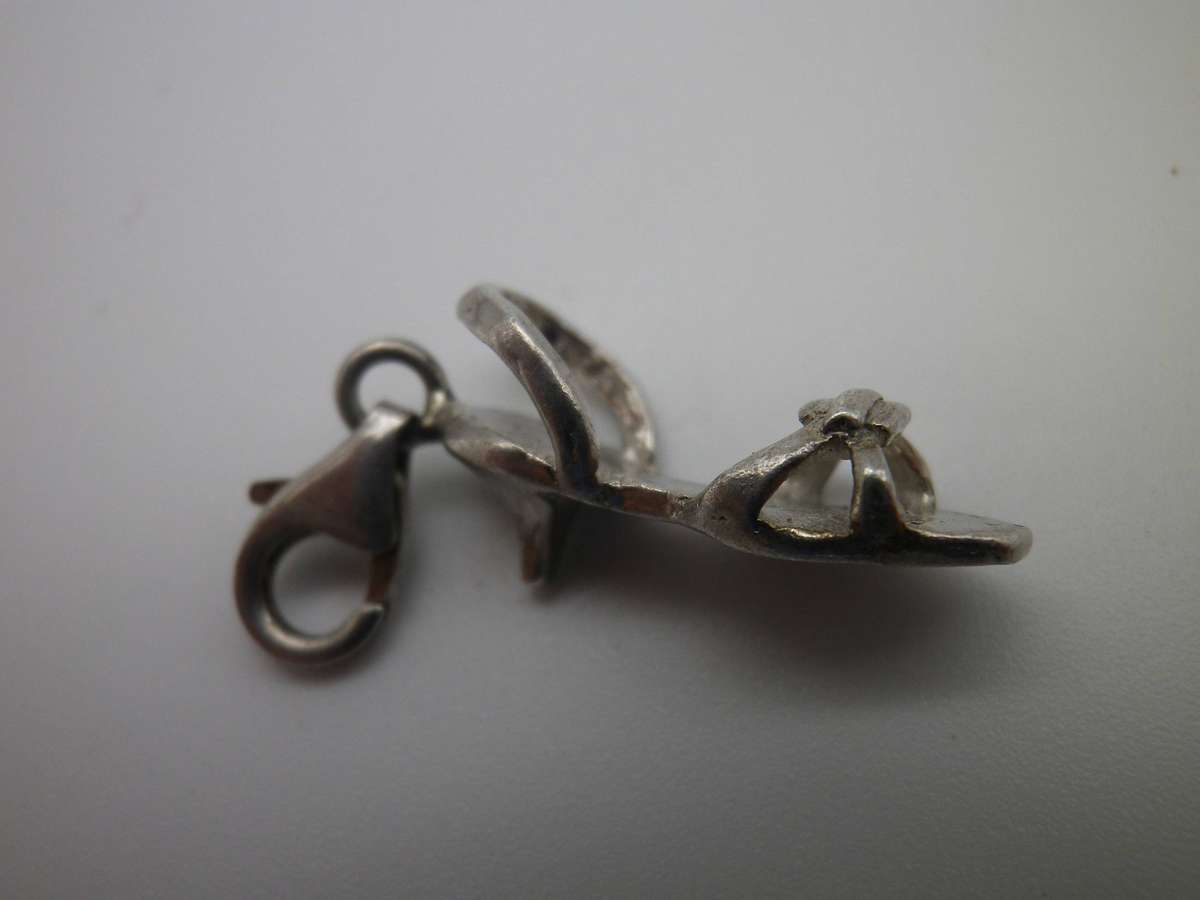 Cute Sterling Silver Vintage SHOE charm. 2cm. 1.73g