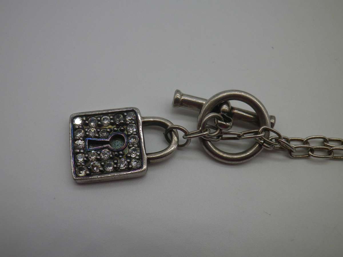 Cute Sterling Silver & CZ padlock design pendant. 10.8g. 46.5cm long