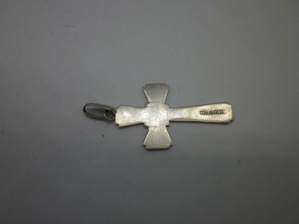 Beautiful Hallmarked Sterling Silver Cross Pendant. Sweden, 1960.  Ge-Kå Smycken 5 x 2.5cm. 3.7g