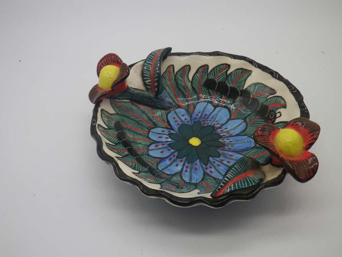 Pretty ARDMORE STUDIO bowl. 2007. 15cm Made by Fundi, Painted by Dumile