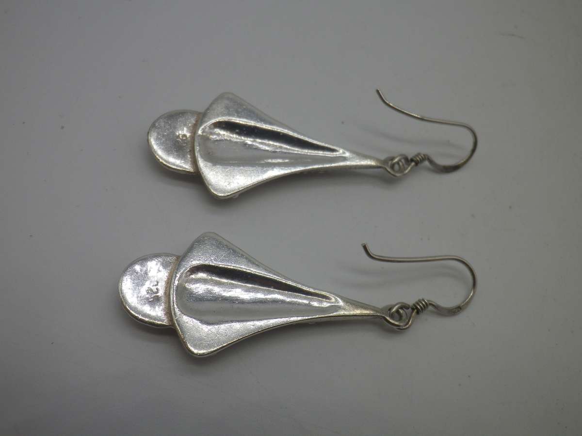 Sterling Silver & Paua Shell earrings. 4cm long. 8.24 grams. Gorgeous