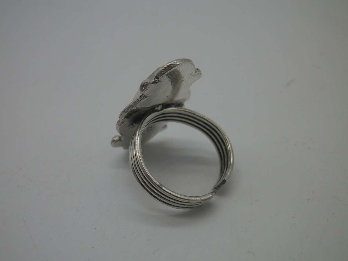 Sterling Silver vintage ring. Size O - but adjustable 7.67 grams