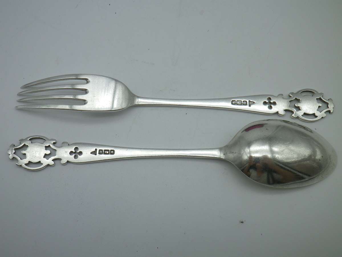 Antique WALKER & HALL Boxed Sterling Silver FORK & SPOON Christening set. Sheffield 1912. 56g