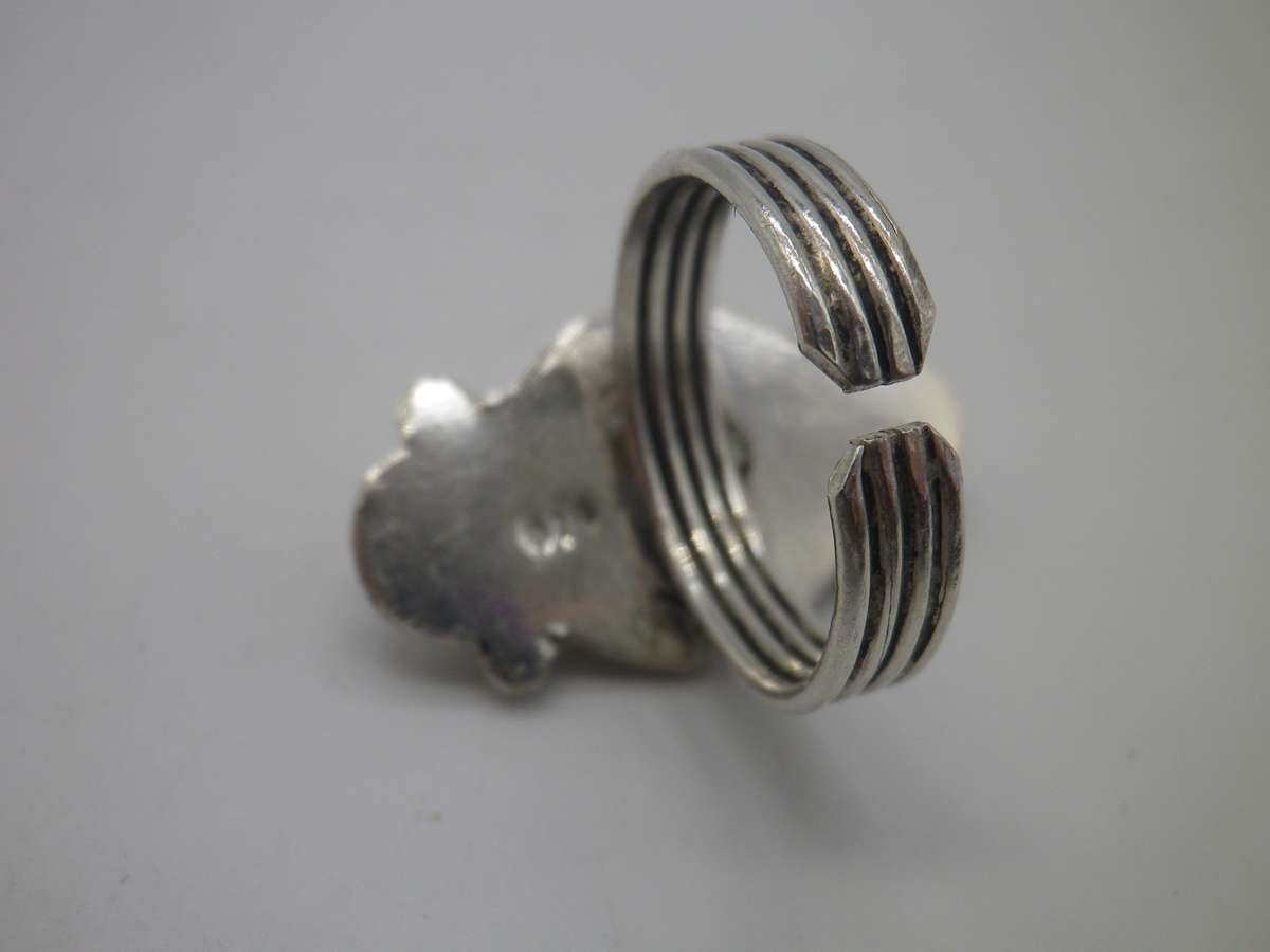 Sterling Silver vintage ring. Size O - but adjustable 7.67 grams