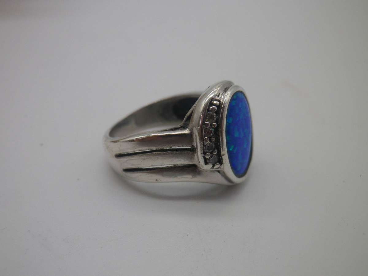 Quality Designer Mexican Sterling silver & lab created Blue Opal ring. Size: N. 6.4g