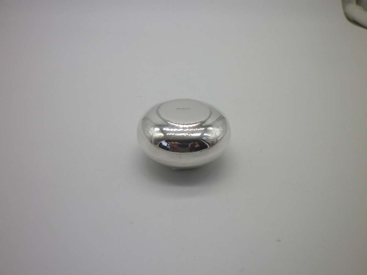 Hallmarked silver portable fold-up pocket ashtray London 1956. Douglas Pell Silverware. 19g Rare