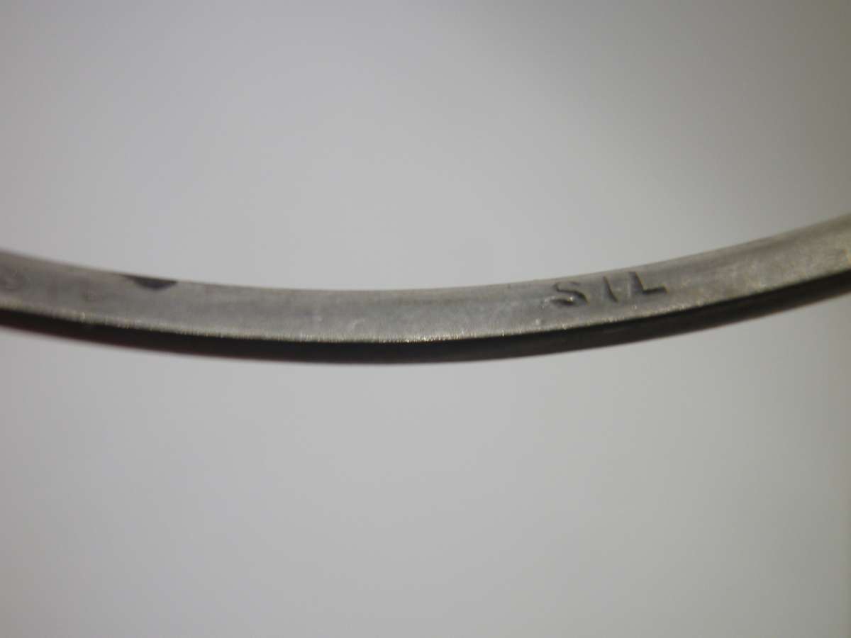 4 Sterling Silver Vintage Bangles. 15.96g 3mm wide. 6cm